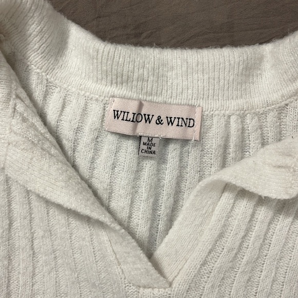 Boxy Knit Cropped Collared Top - Picture 2 of 4